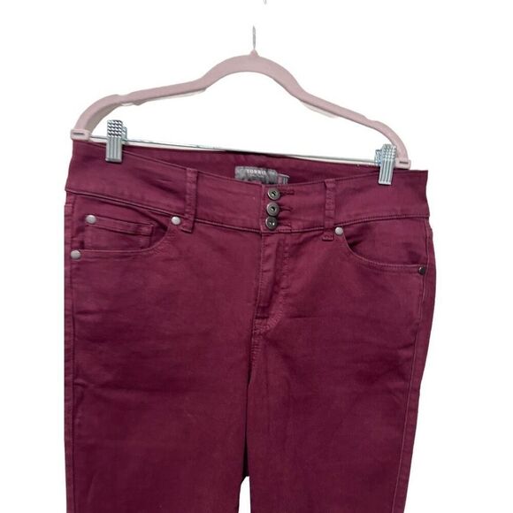 Torrid Feel The Fit Super Soft Five Pocket Style Jegging Burgundy Size 10R - Picture 3 of 11